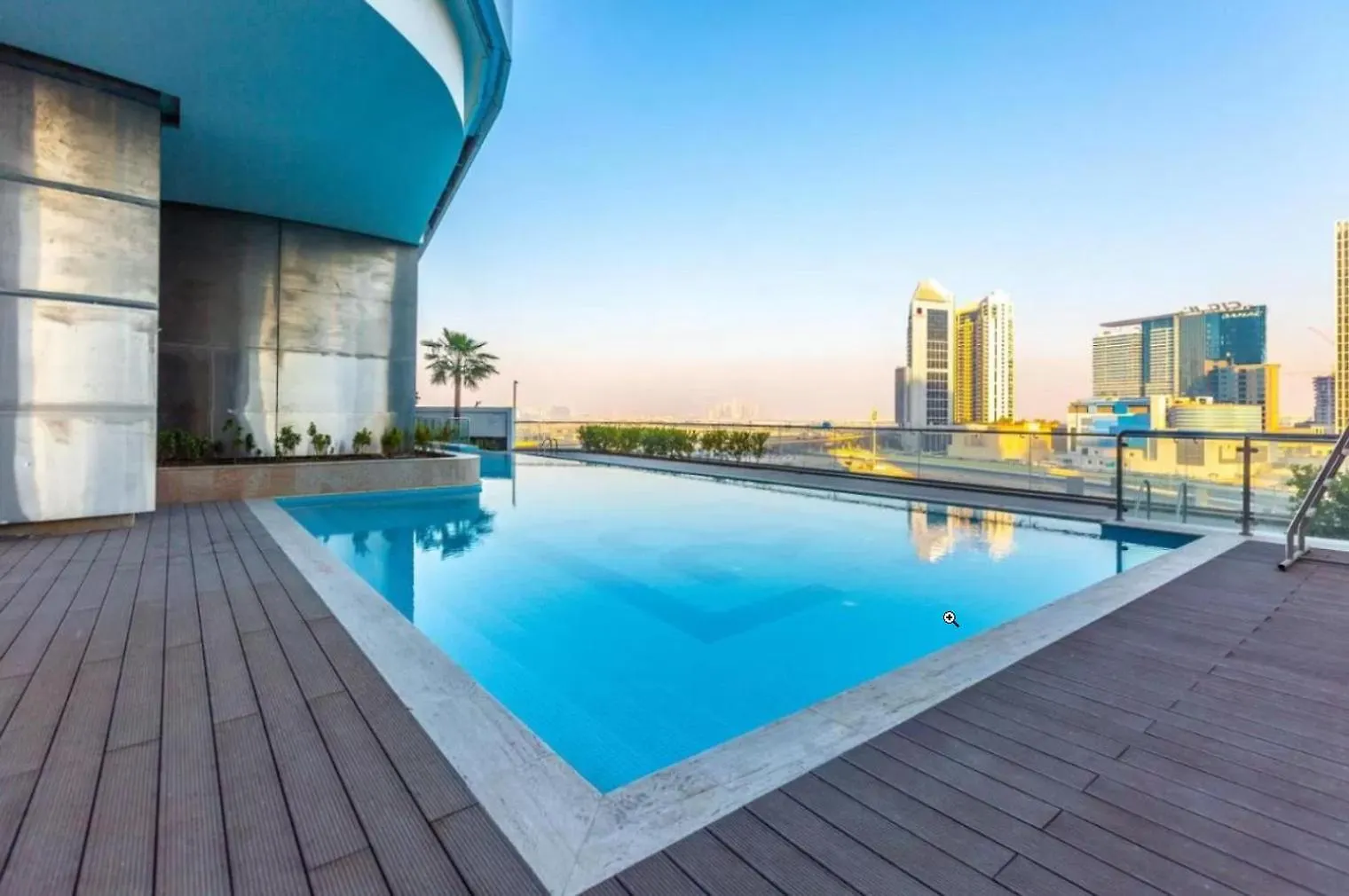Blueground Rp Heights Pool Garage Dxb-856 Apartment Dubai